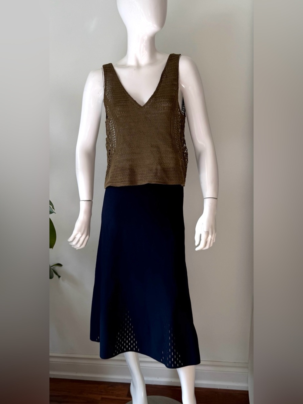 Sandro Paris Navy Knit A-Line Midi Skirt Size 2 Laser Cut Hem
